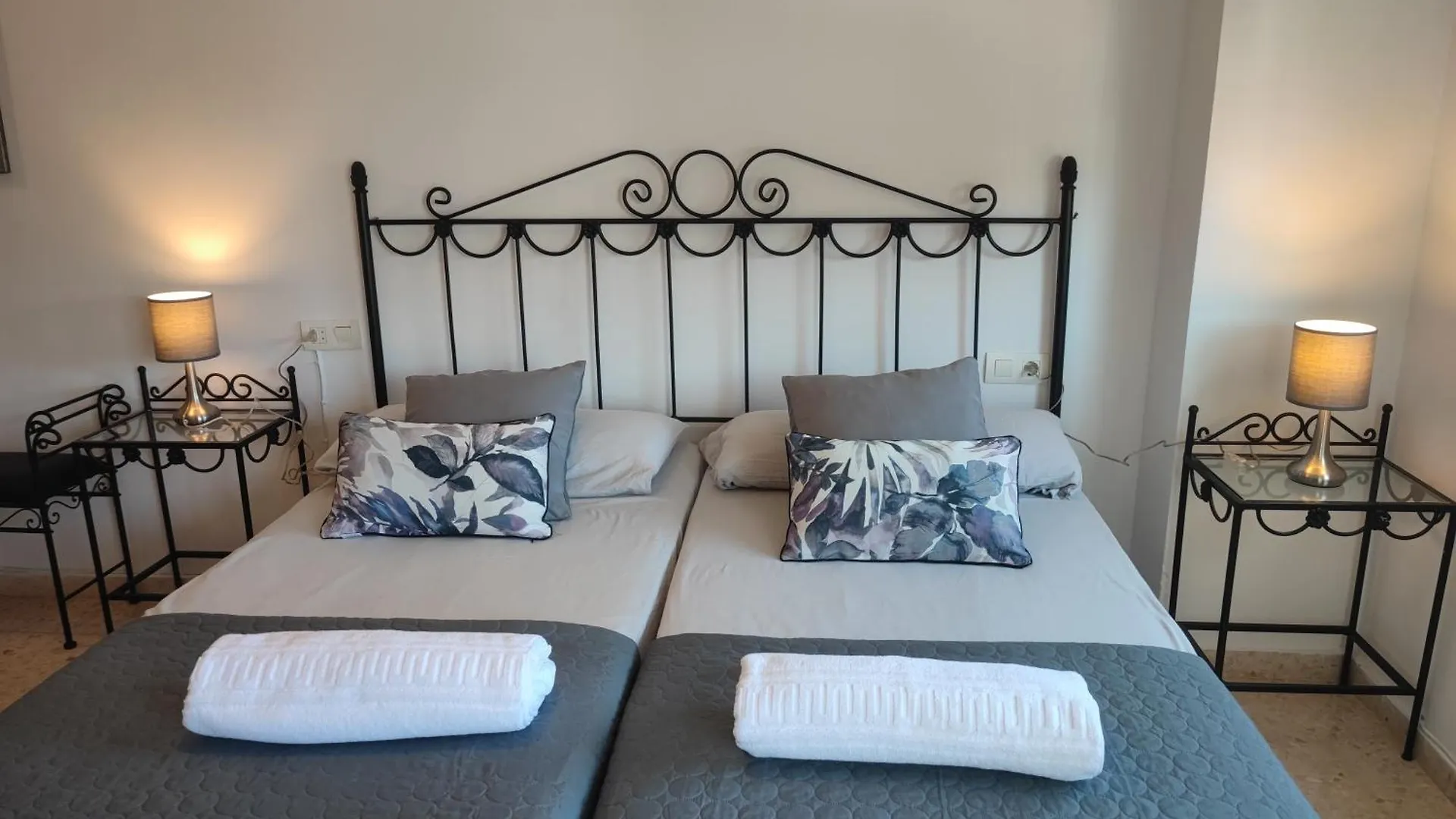 Apartamento Mariona Home Εστεπόνα 0*,  Ισπανία